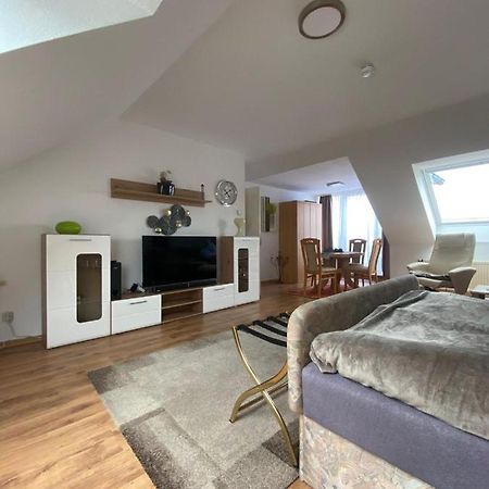 Dachgeschoss Apartment Mit Ausblick Halle  Exterior photo